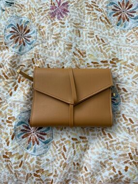 Glass Ladder & Co Katherine Leather Tech Organizer Roll